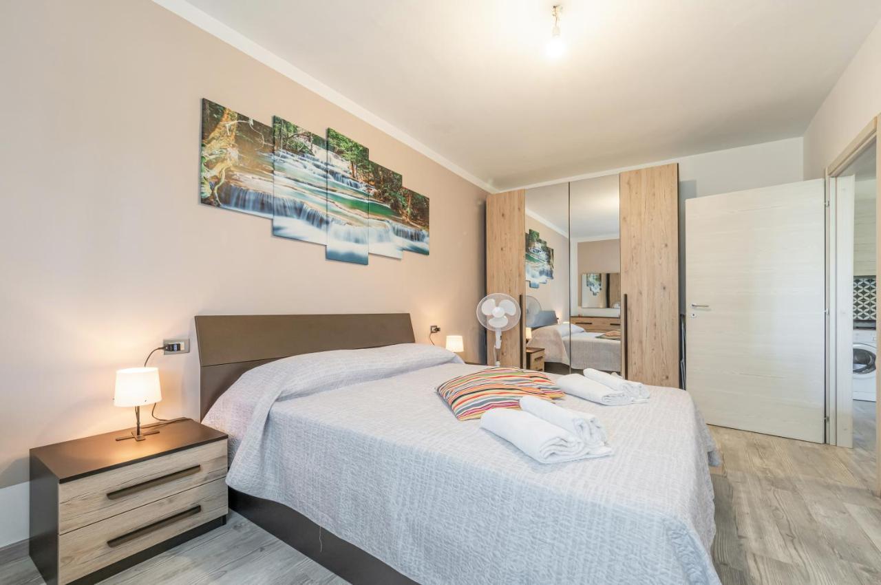 Domus Lucis Apartment Terrace & Private Parking Marinella di Sarzana Extérieur photo